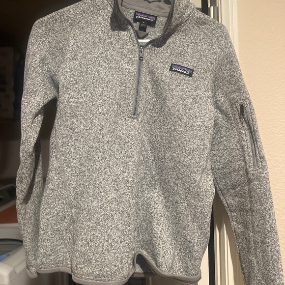 Patagonia Tops - Patagonia pullover